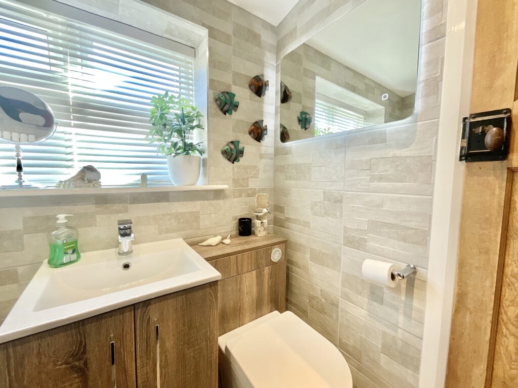 Yew Tree Lane, Wistanswick, TF9