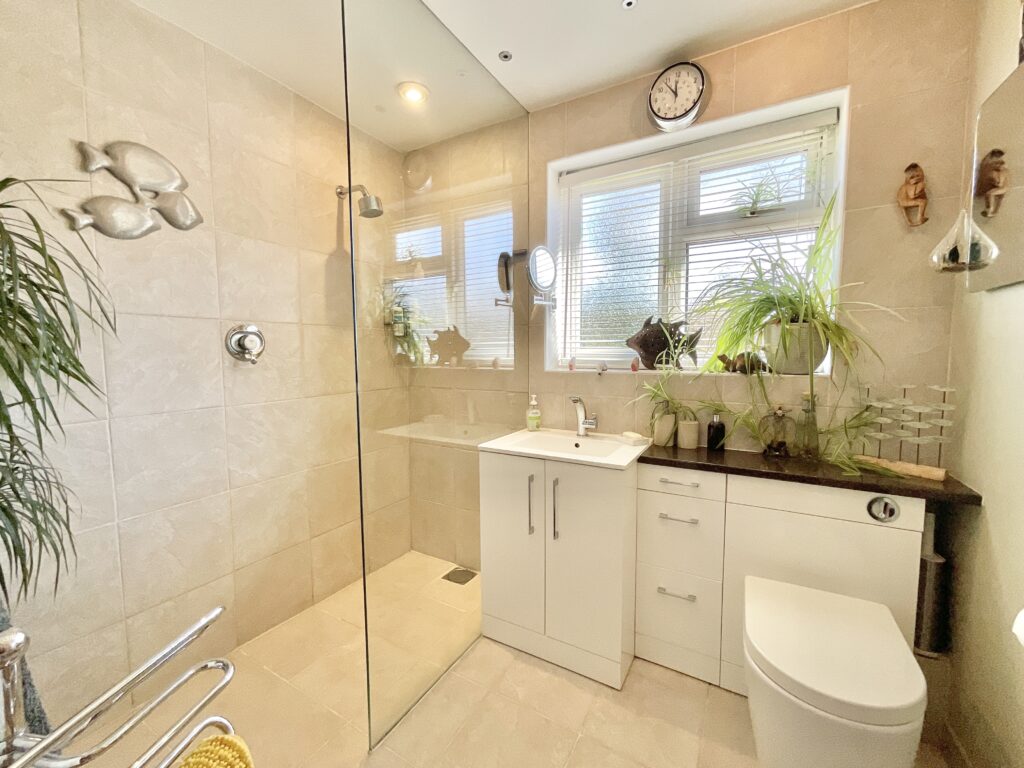 Yew Tree Lane, Wistanswick, TF9