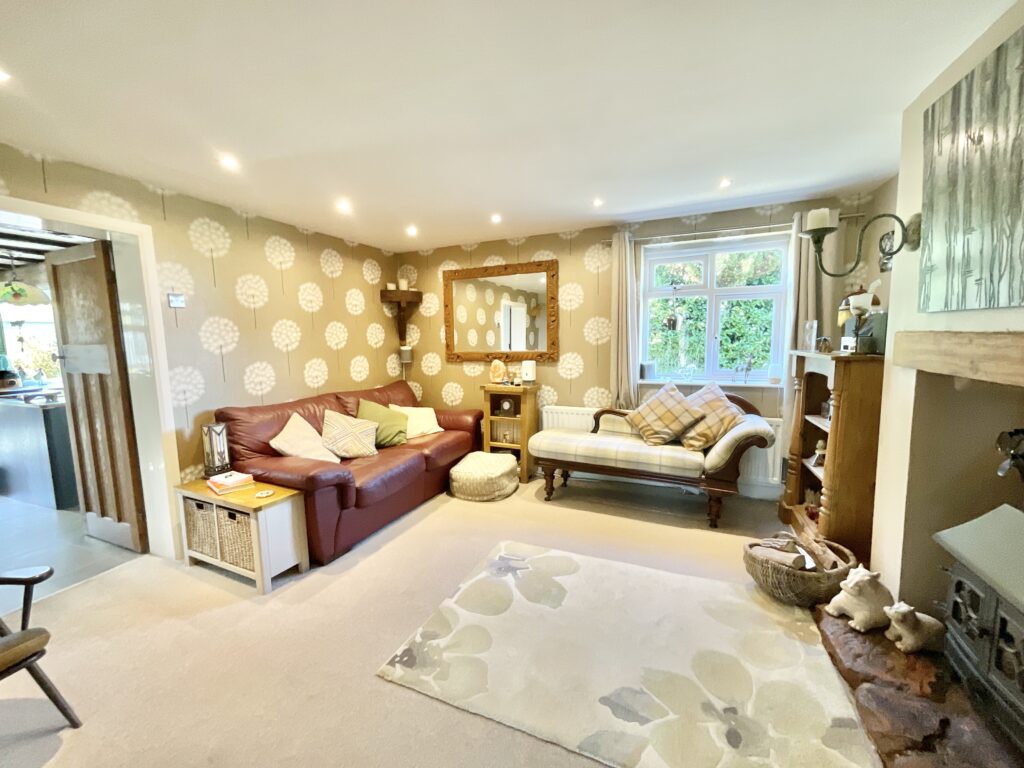 Yew Tree Lane, Wistanswick, TF9