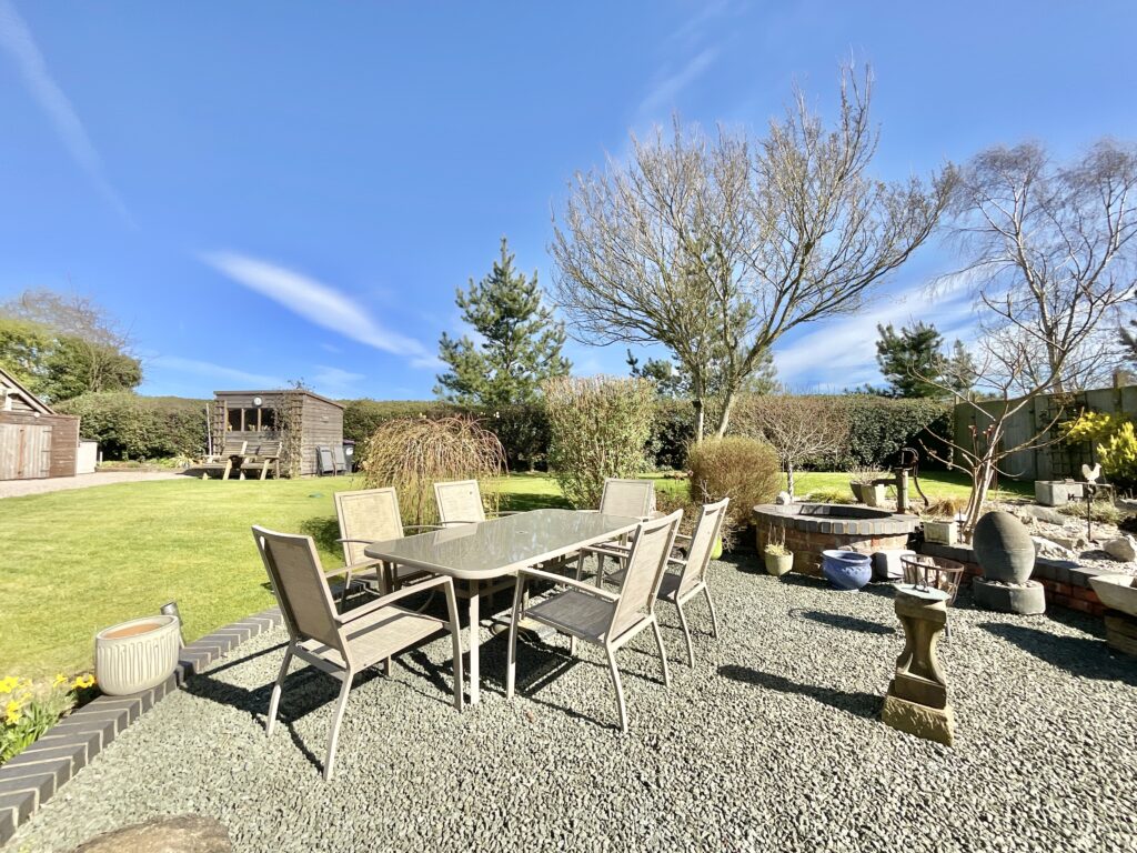 Yew Tree Lane, Wistanswick, TF9