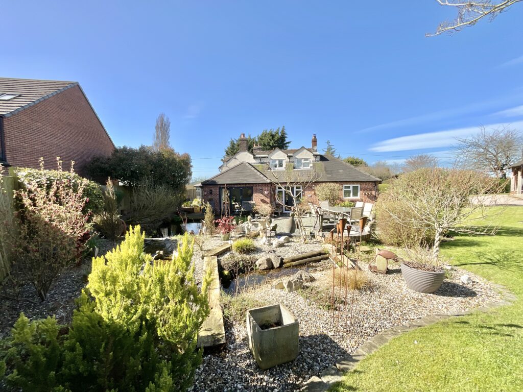 Yew Tree Lane, Wistanswick, TF9