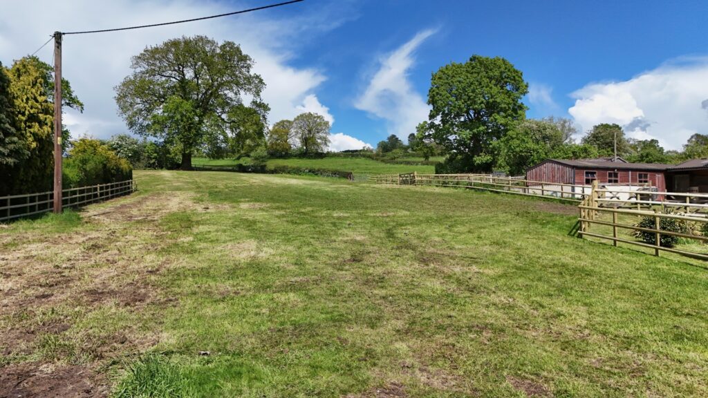 Uttoxeter Road, Checkley, ST10