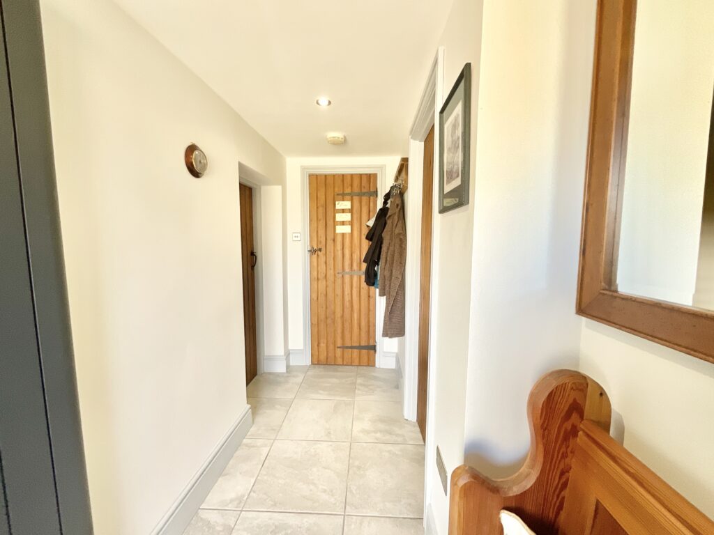 Mount Pleasant, Derrington, ST18