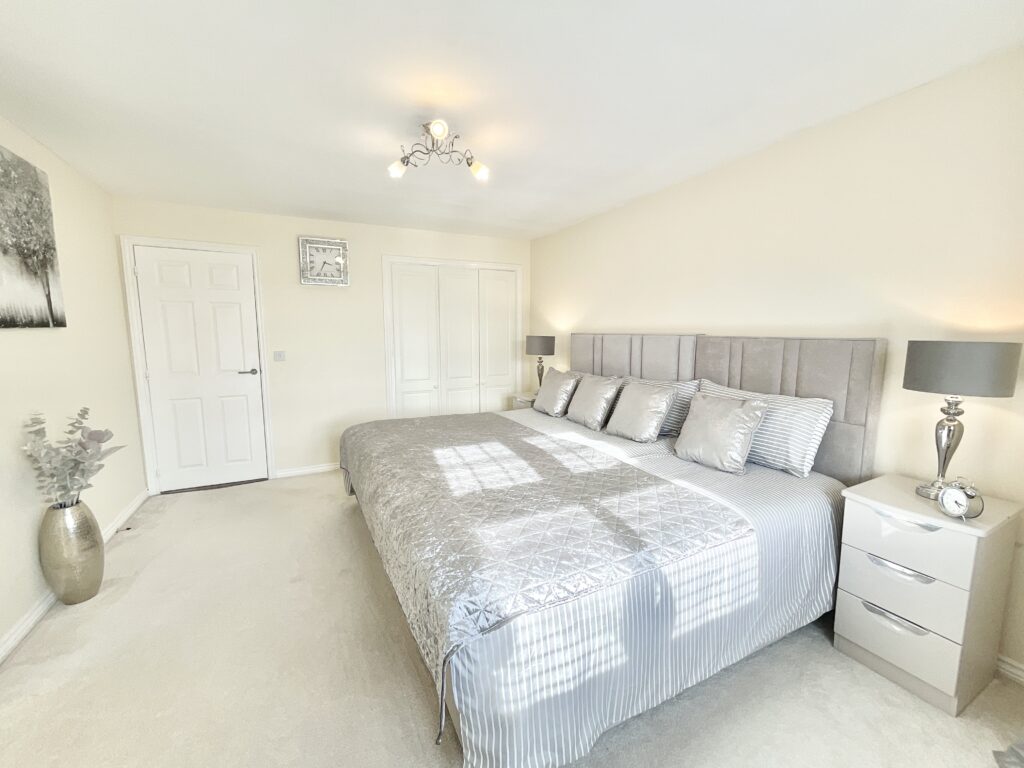 Hugo Way, Loggerheads, TF9