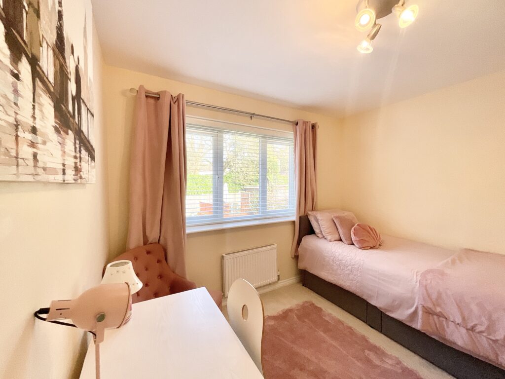 Hugo Way, Loggerheads, TF9