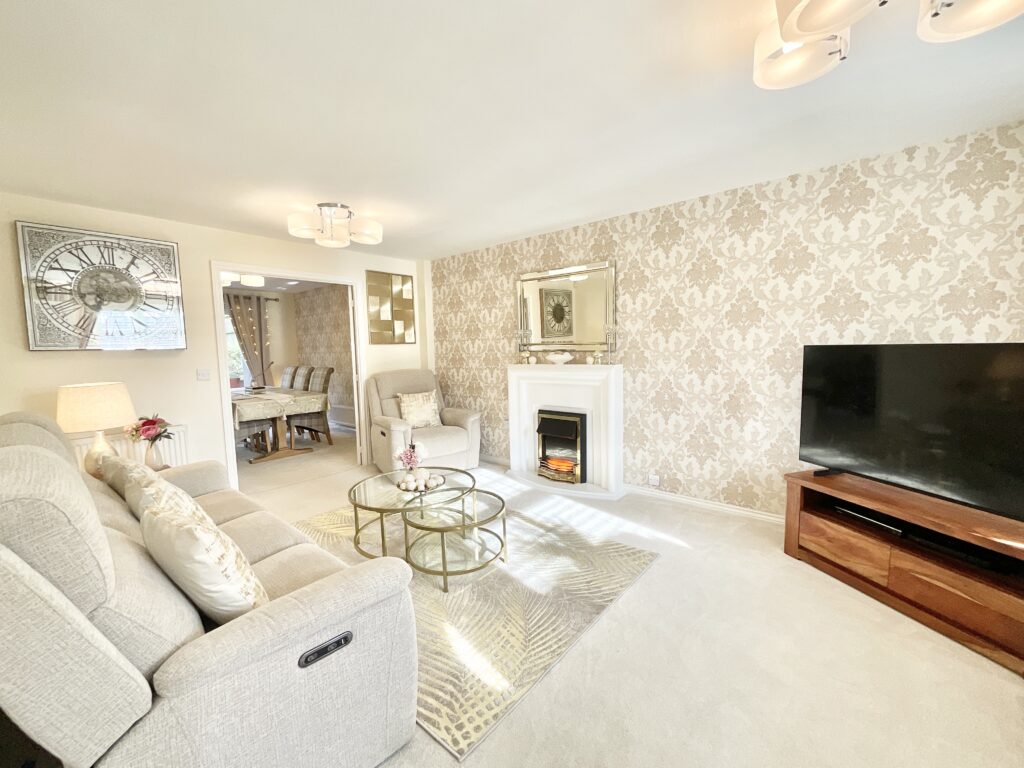 Hugo Way, Loggerheads, TF9