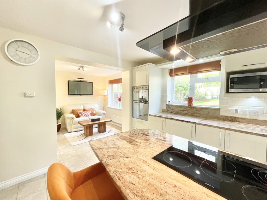 Hugo Way, Loggerheads, TF9