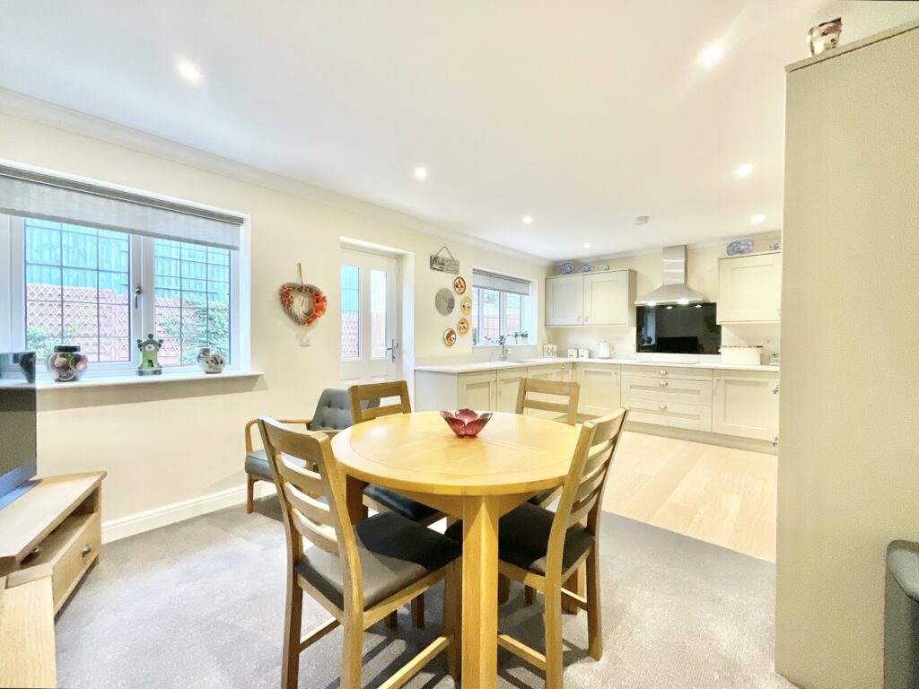 Burnt Oaks Place, Loggerheads, TF9