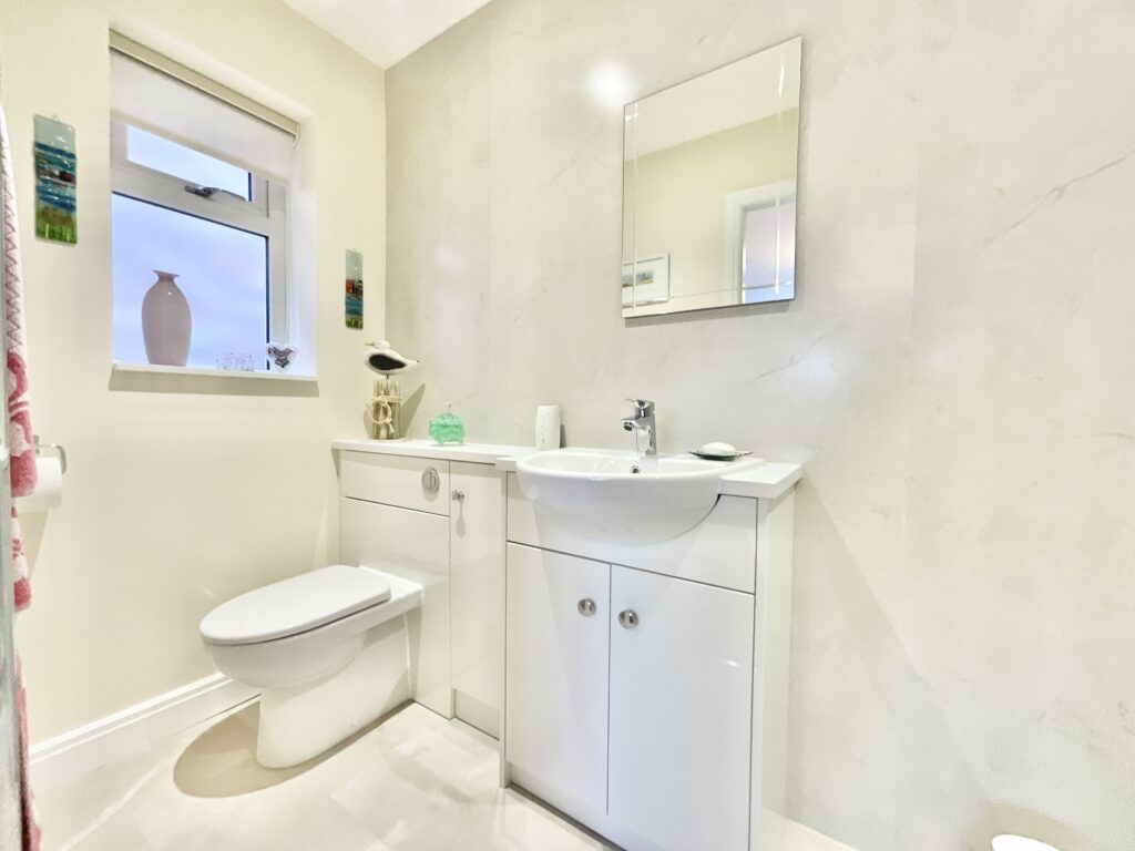 Burnt Oaks Place, Loggerheads, TF9