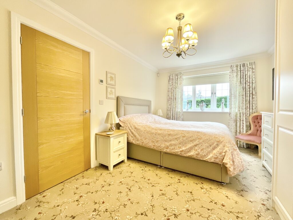 Burnt Oaks Place, Loggerheads, TF9