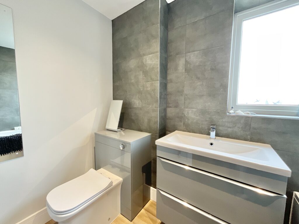 Valley Road, Stone, ST15