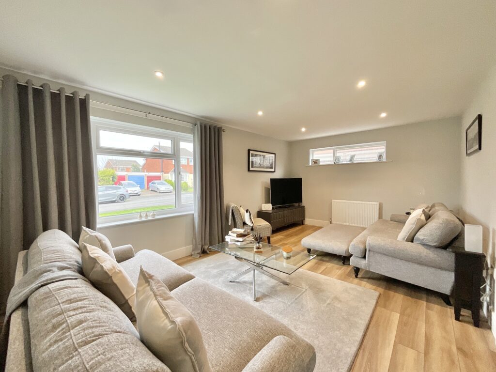 Valley Road, Stone, ST15