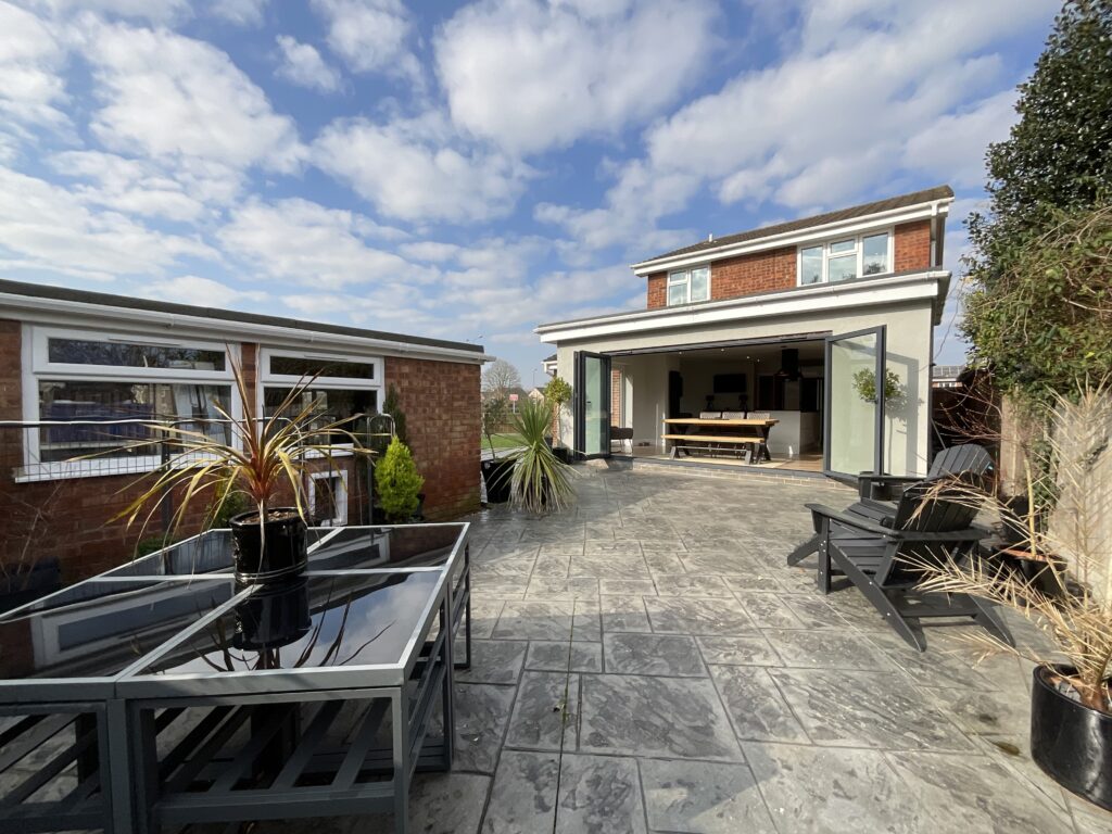 Valley Road, Stone, ST15