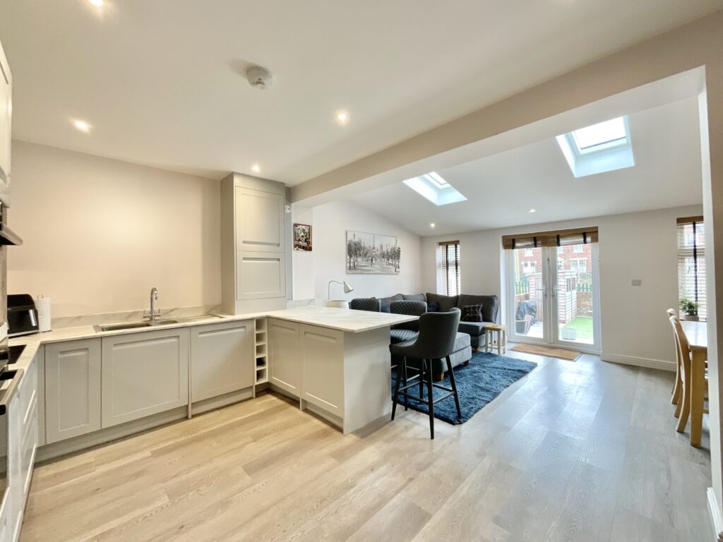 Field Terrace, Stone, ST15