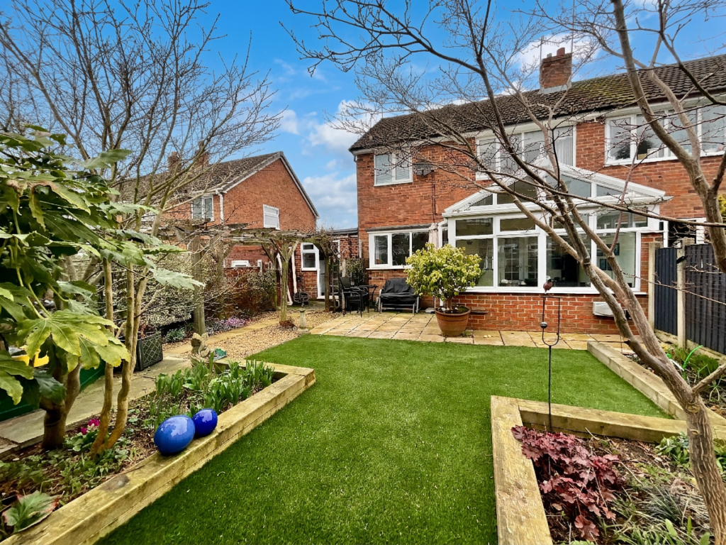 Earlsbrook Drive, Stoke-On-Trent, ST4