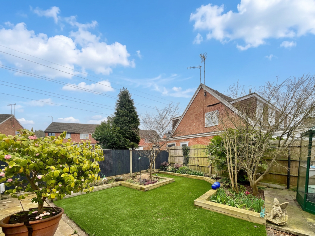 Earlsbrook Drive, Stoke-On-Trent, ST4