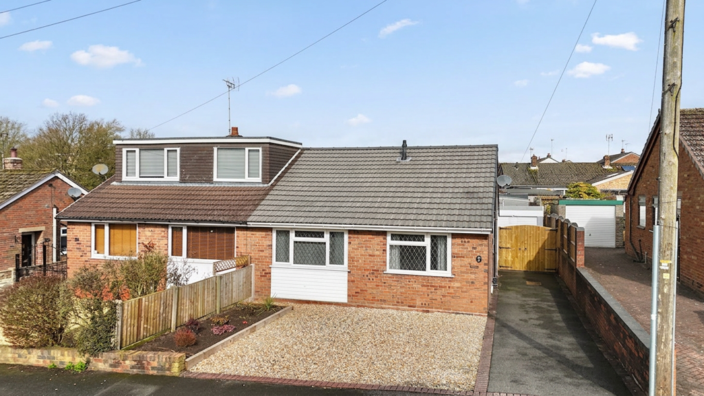 Cedar Close, Cheadle, ST10