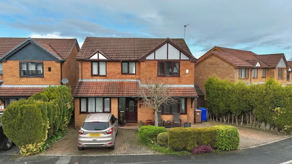 Woodruff Close, Packmoor, ST7