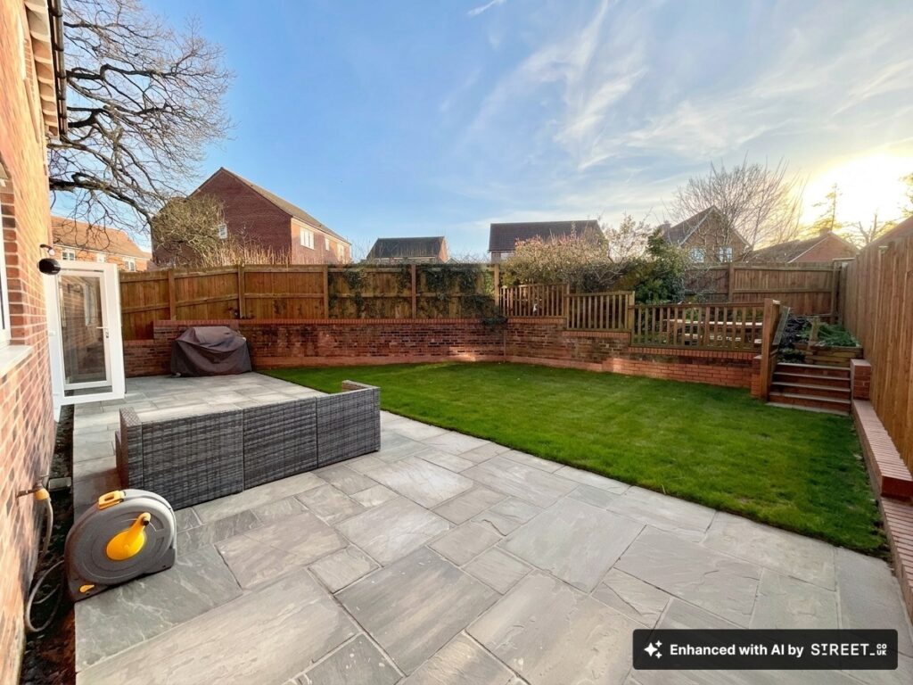 Wheelwright Drive, Eccleshall, ST21