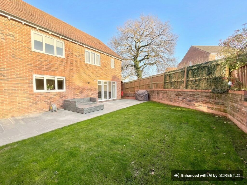Wheelwright Drive, Eccleshall, ST21