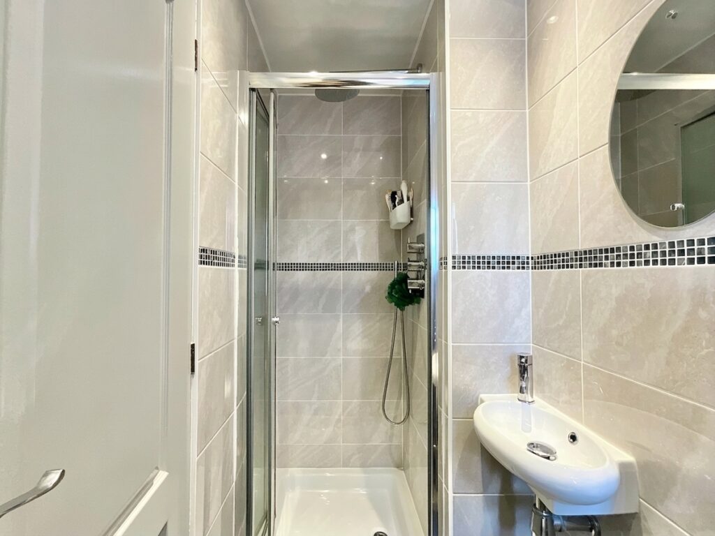 Farnworth Road, Stoke-On-Trent, ST3