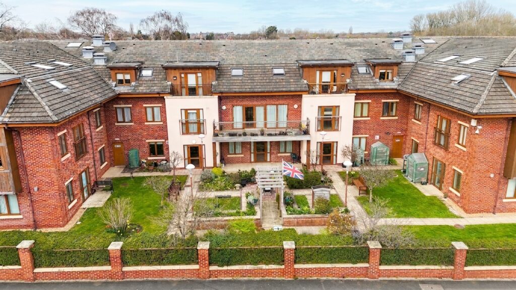 Queens Drive, Mill House Queens Drive, CW5