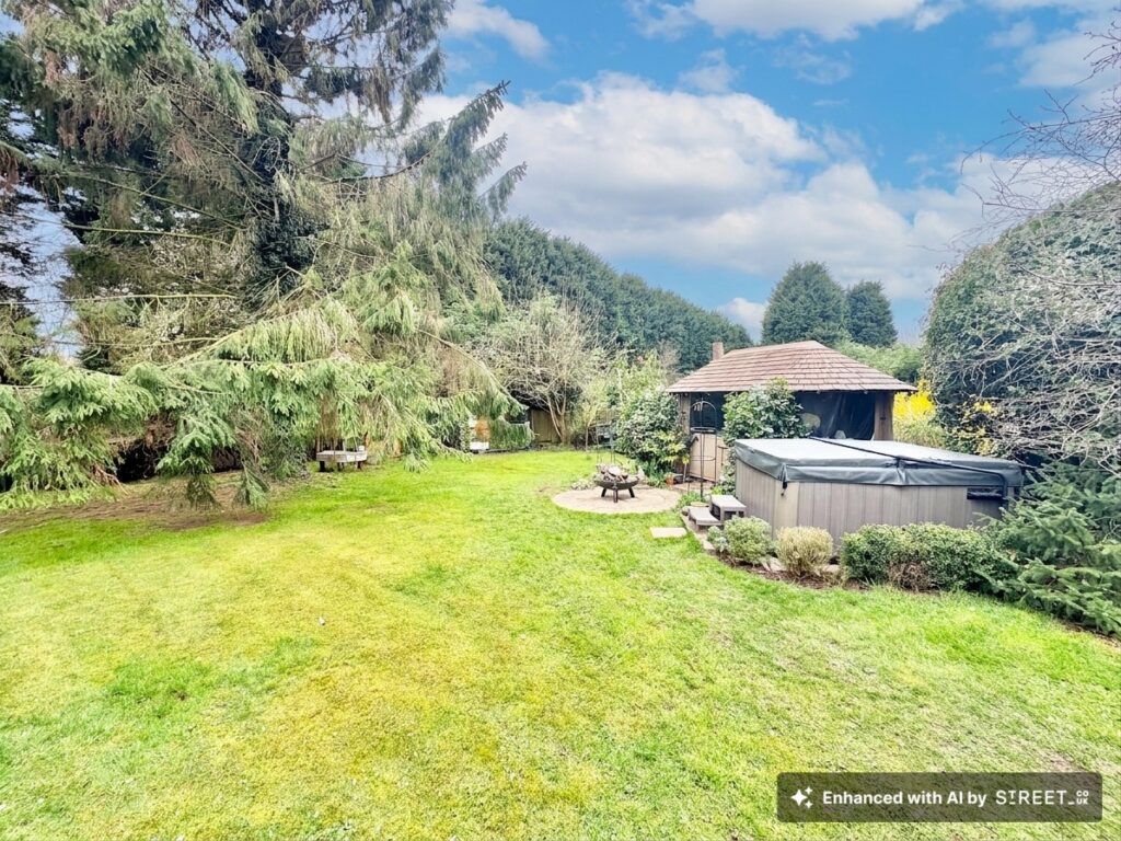 South Road, Cold Meece, ST15