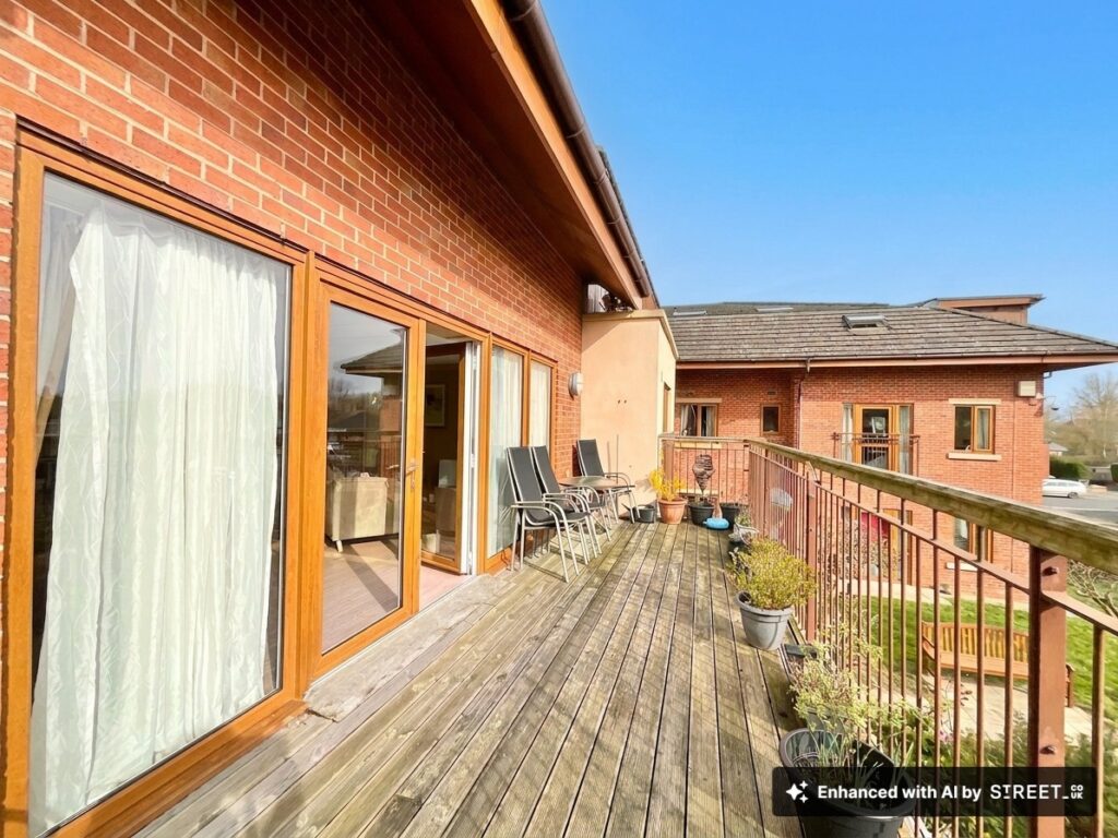 Queens Drive, Mill House Queens Drive, CW5