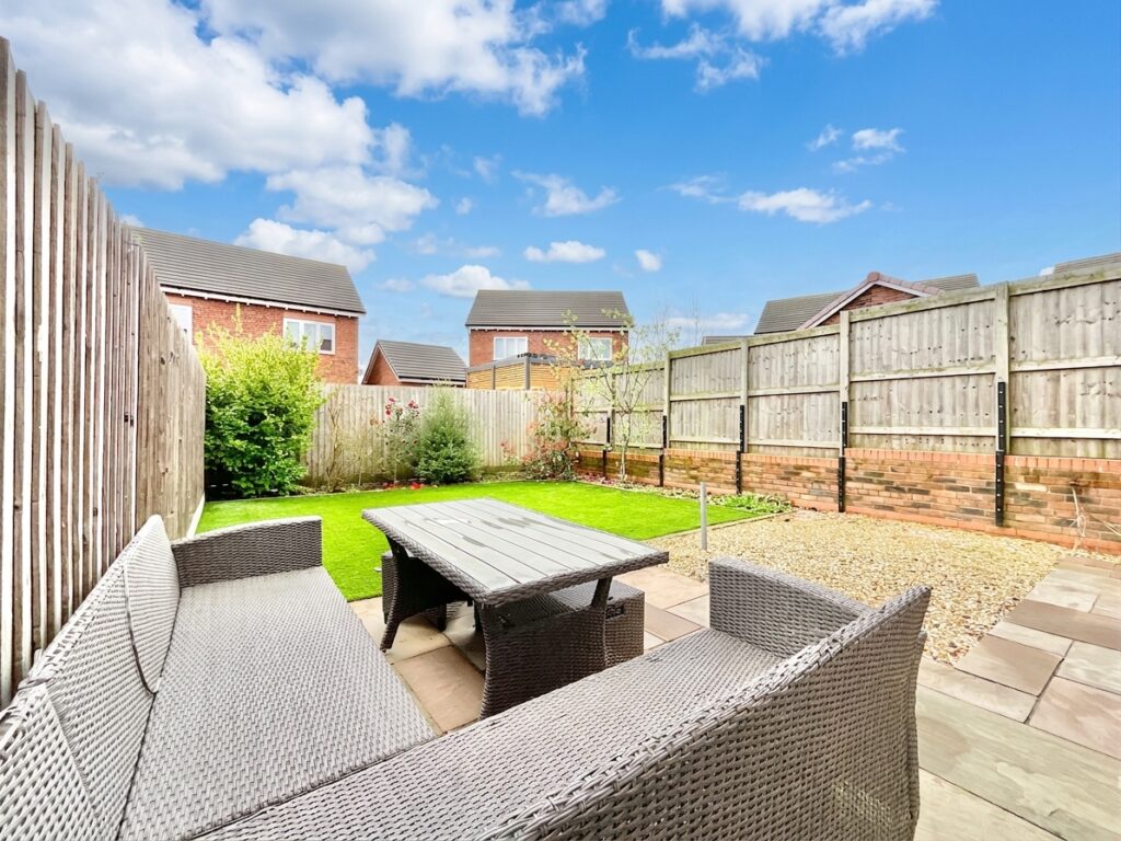 Wheelwright Drive, Eccleshall, ST21