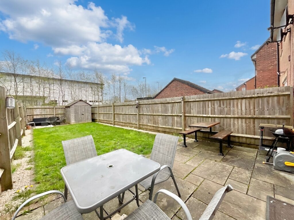 Burchell Avenue, Stone, ST15