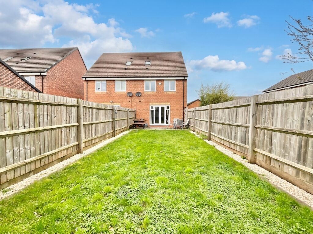 Burchell Avenue, Stone, ST15