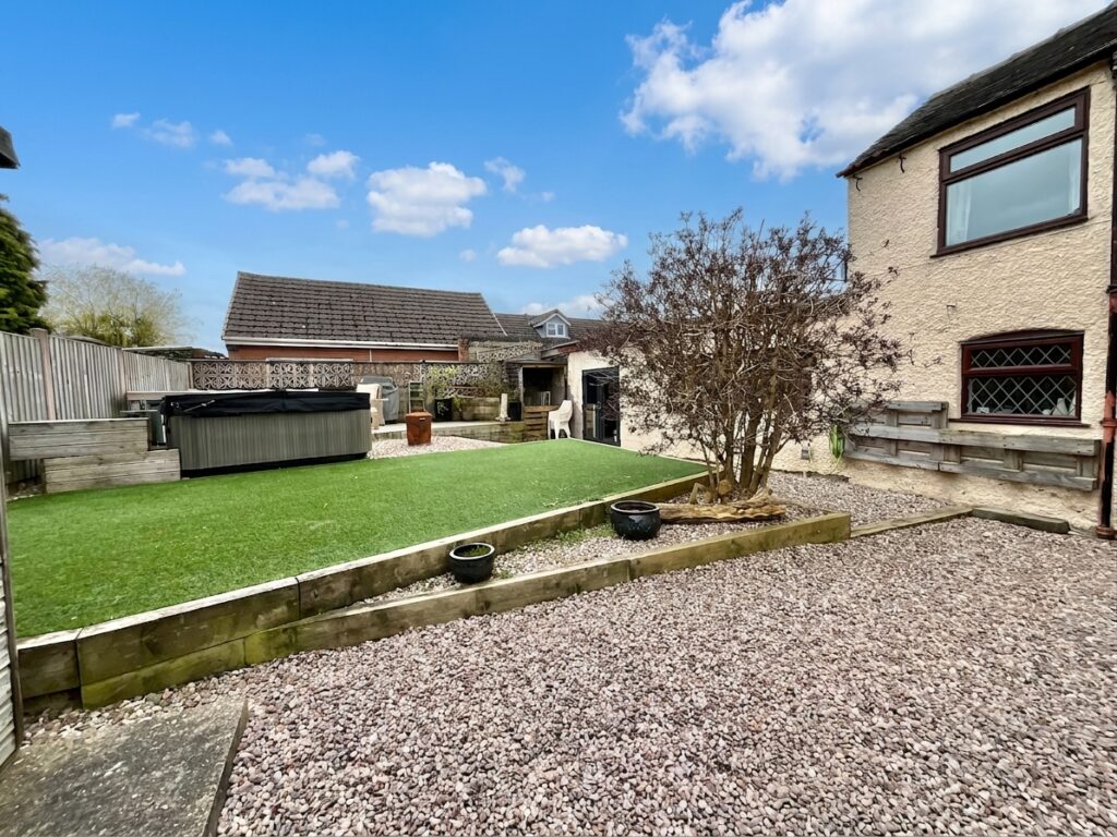 Ashbourne Road, Cheadle, ST10