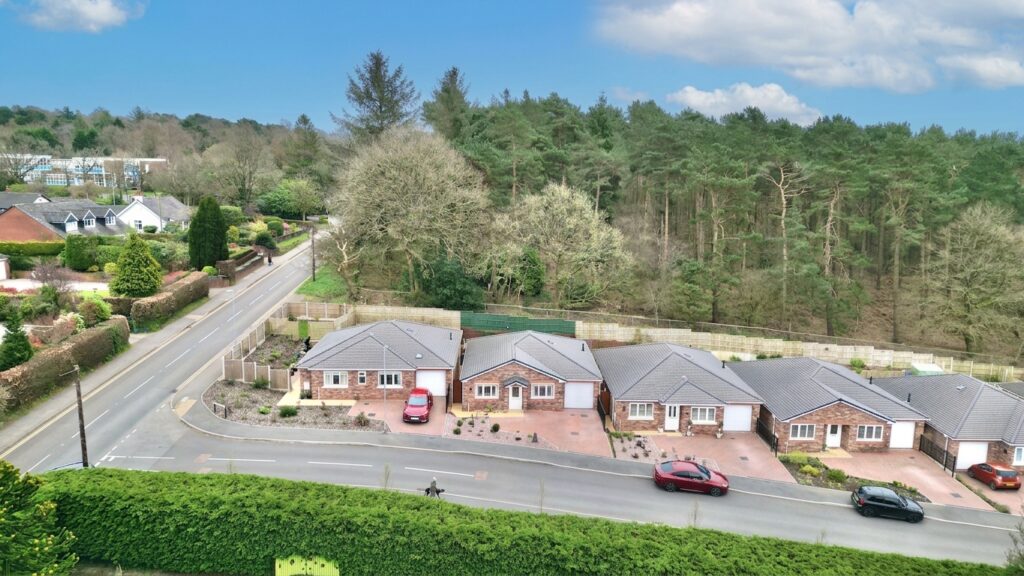 Burnt Oaks Place, Loggerheads, TF9