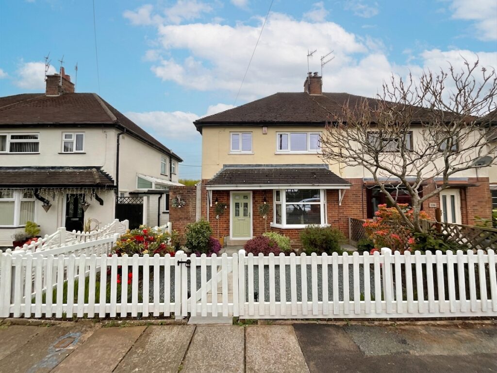 Barlaston Old Road, Barlaston, ST12