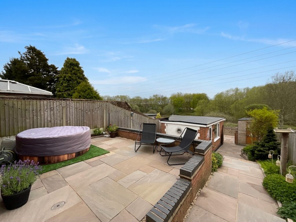 Barlaston Old Road, Barlaston, ST12