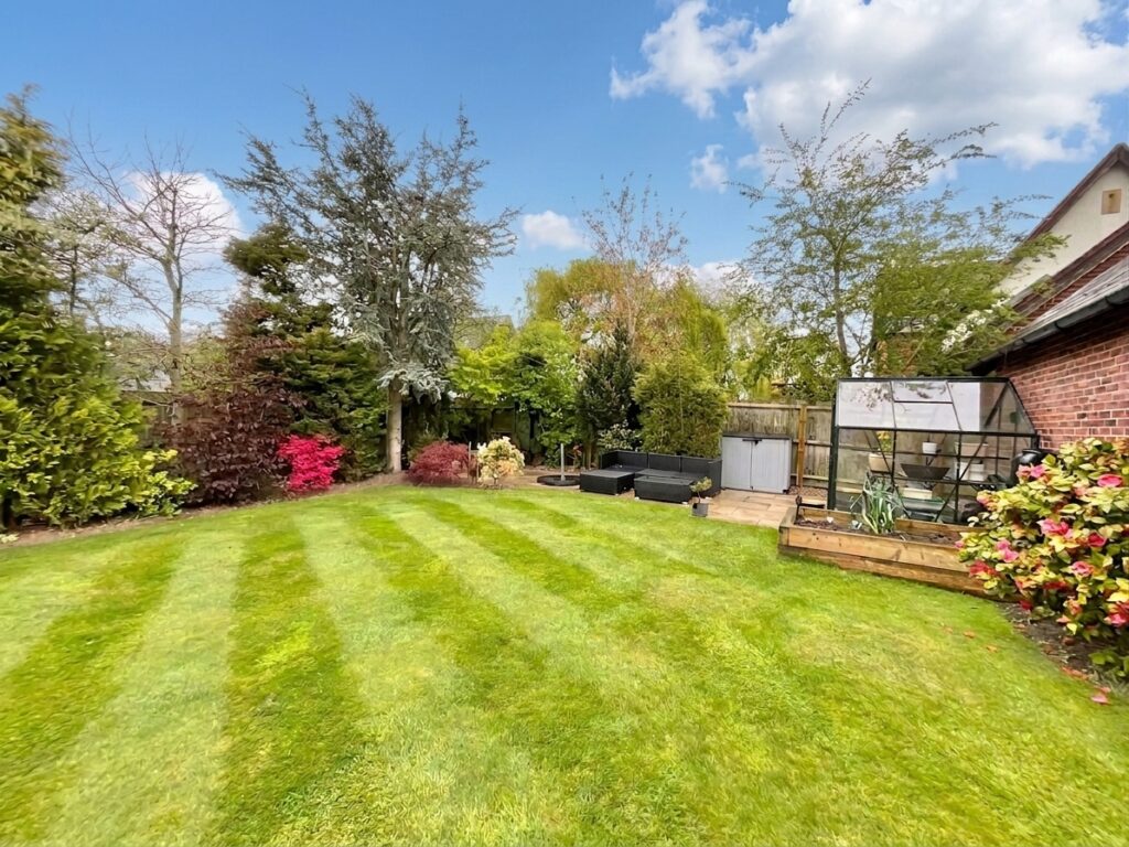 Kingsdown Close, Weston, CW2