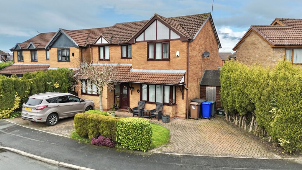 Woodruff Close, Packmoor, ST7