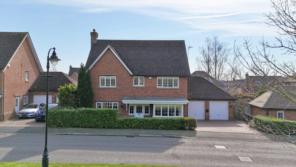 Wychwood Park, Weston, CW2