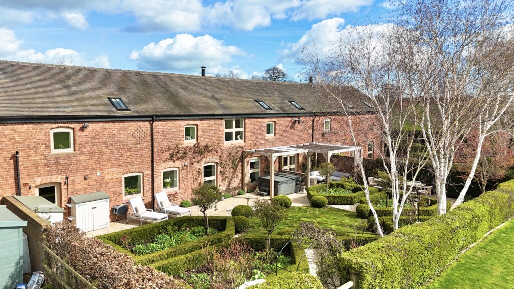 Balterley Court, Balterley, CW2