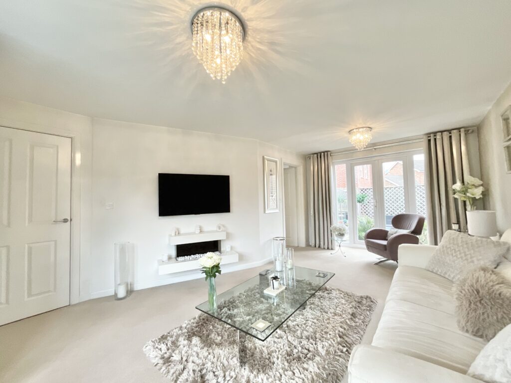 Abbey Park Way, Weston, CW2