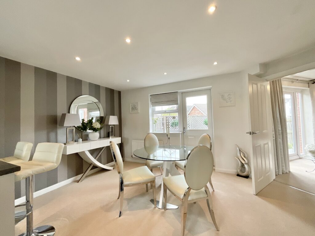 Abbey Park Way, Weston, CW2