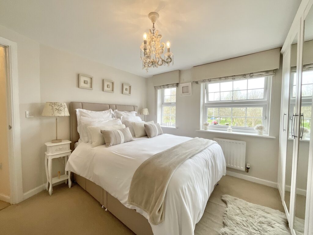 Abbey Park Way, Weston, CW2