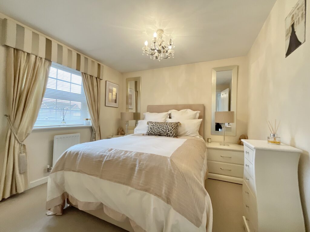 Abbey Park Way, Weston, CW2