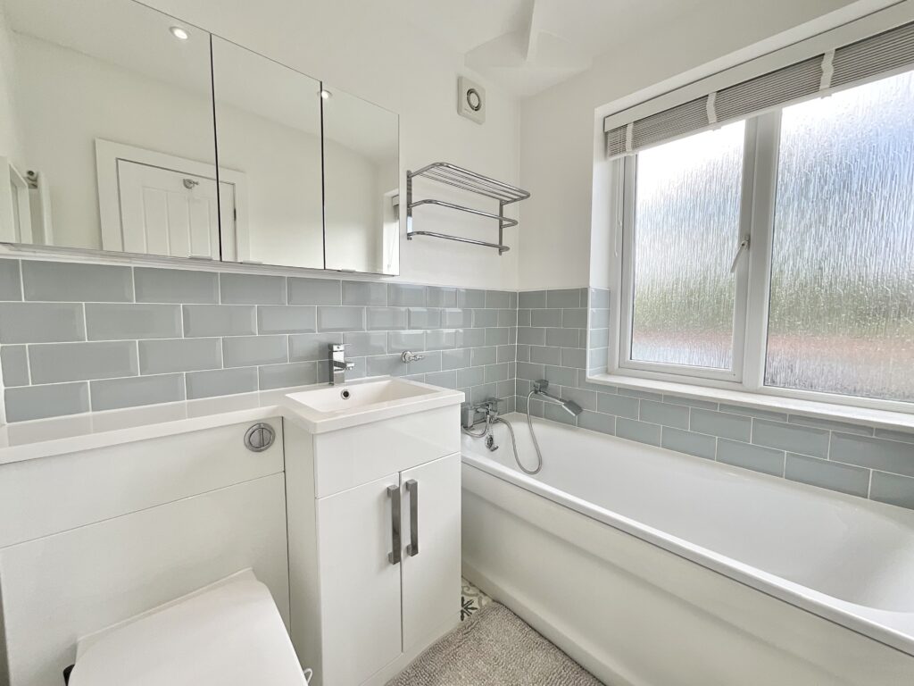 Longfield Avenue, Stone, ST15
