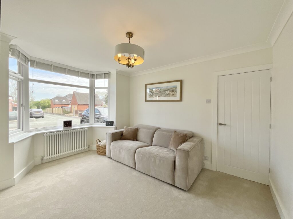 Longfield Avenue, Stone, ST15