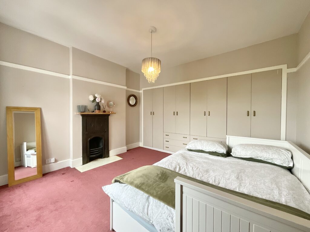 Crewe Road, Wistaston, CW2