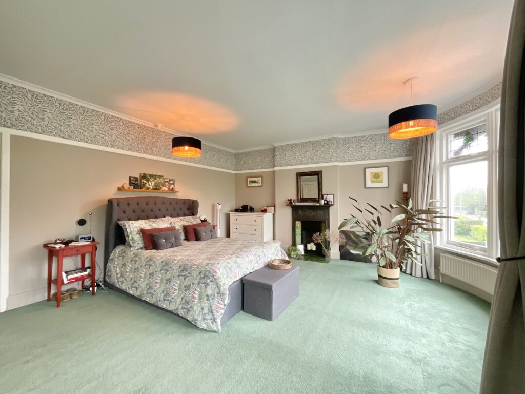 Crewe Road, Wistaston, CW2