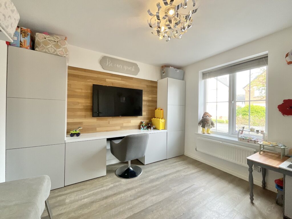 Ernie Tagg Road, Shavington, CW2