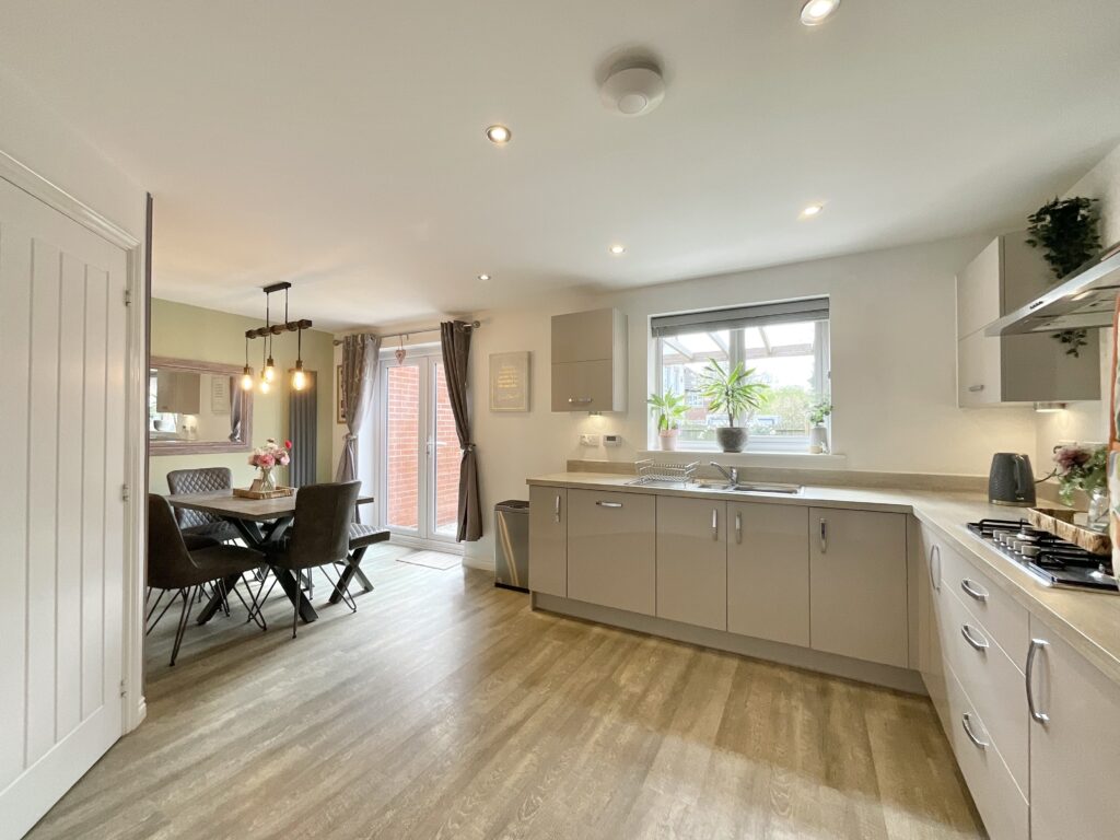 Ernie Tagg Road, Shavington, CW2