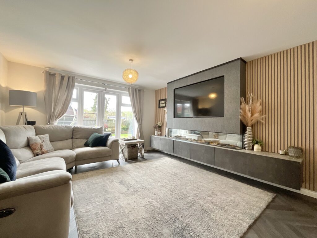 Ernie Tagg Road, Shavington, CW2